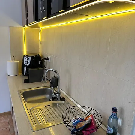 Cozy Corner Urban La Gara Apartment